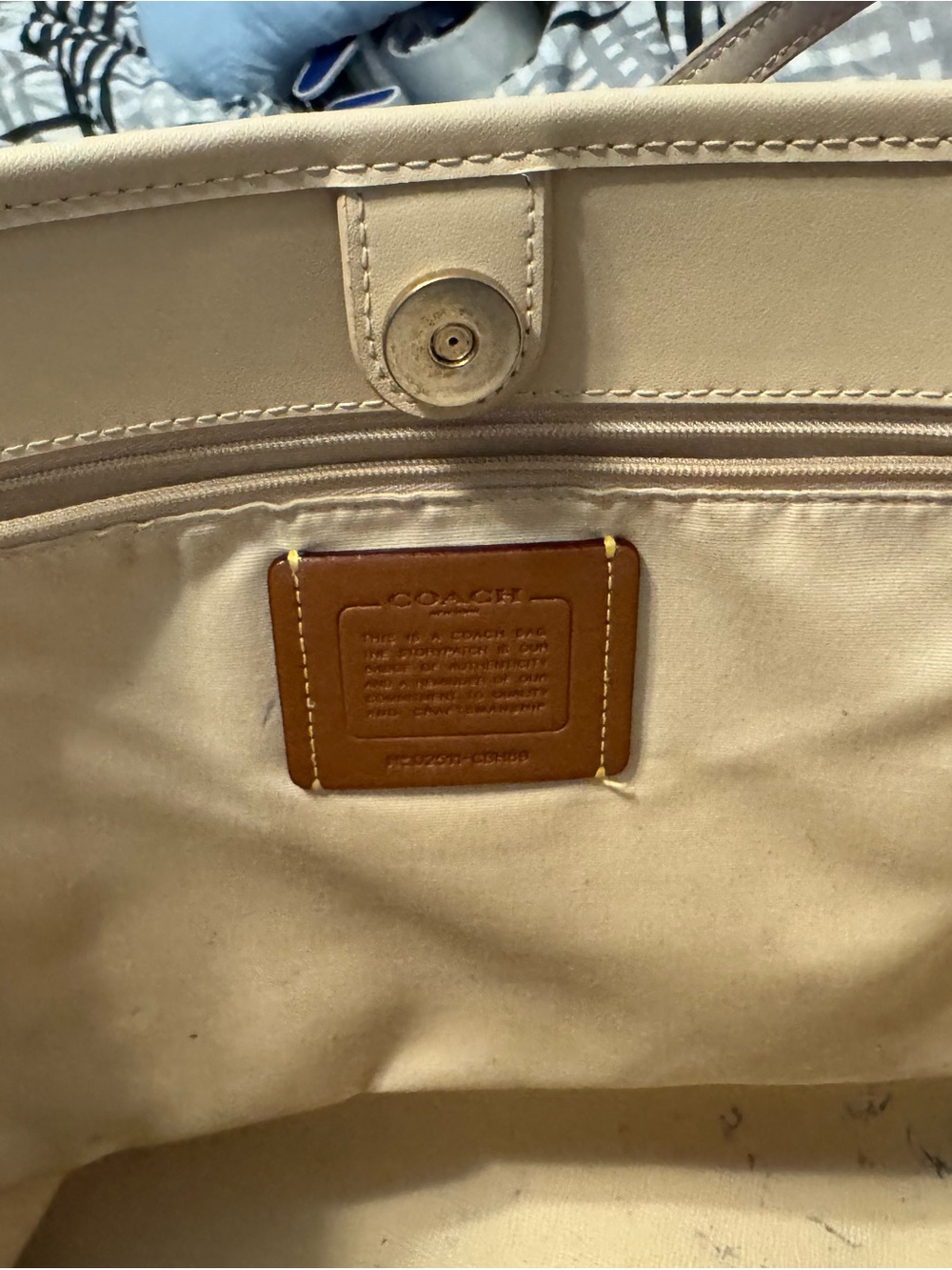 Gorgeous Elegant Statement Bag - Coach City Tote Signature Canvas Chalk Cream - Picture 9 of 14